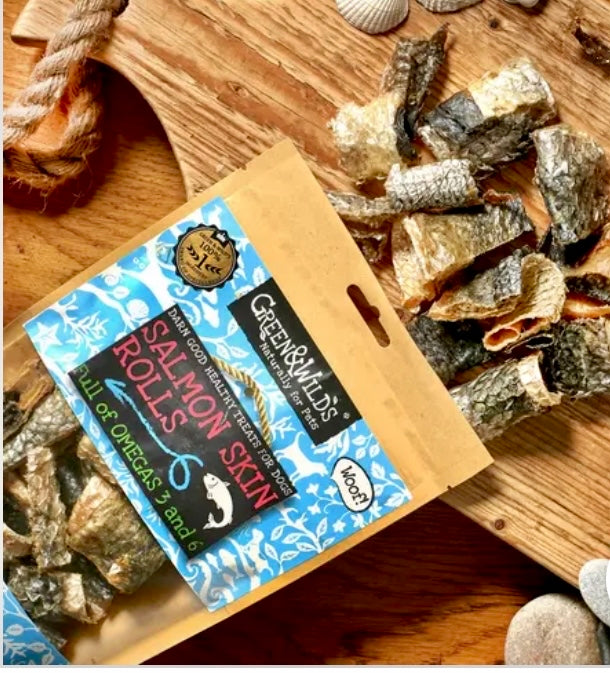 Green & Wilds Salmon Skin Rolls 50g